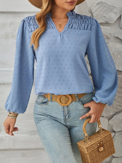 V-neck pleated woven jacquard long sleeved chiffon shirt