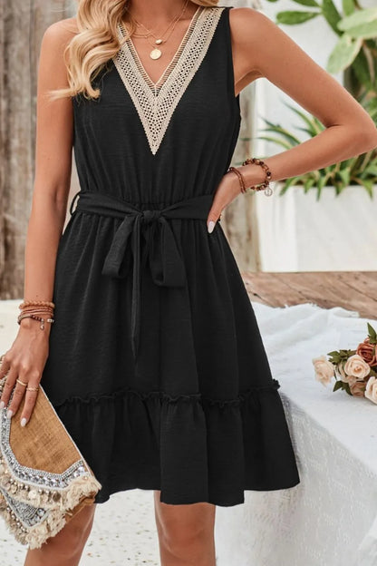 Solid color V-neck sleeveless lace cinched waist dress