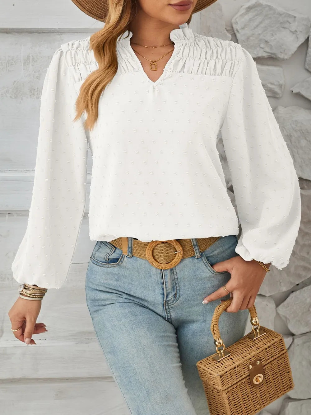 V-neck pleated woven jacquard long sleeved chiffon shirt