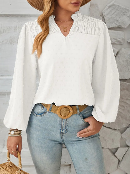 V-neck pleated woven jacquard long sleeved chiffon shirt