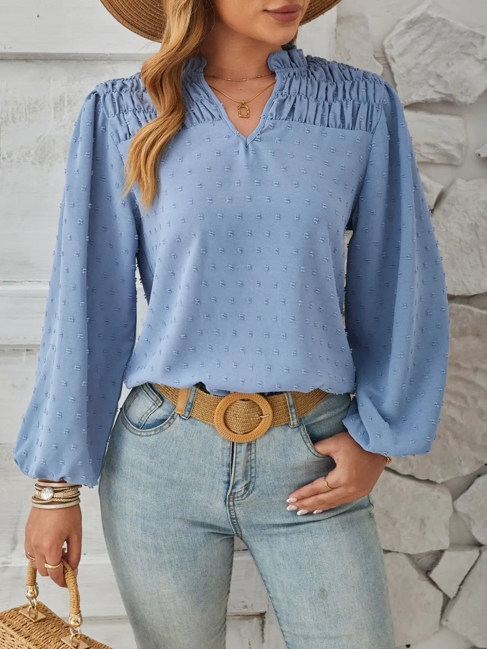 V-neck pleated woven jacquard long sleeved chiffon shirt