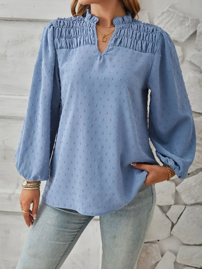 V-neck pleated woven jacquard long sleeved chiffon shirt