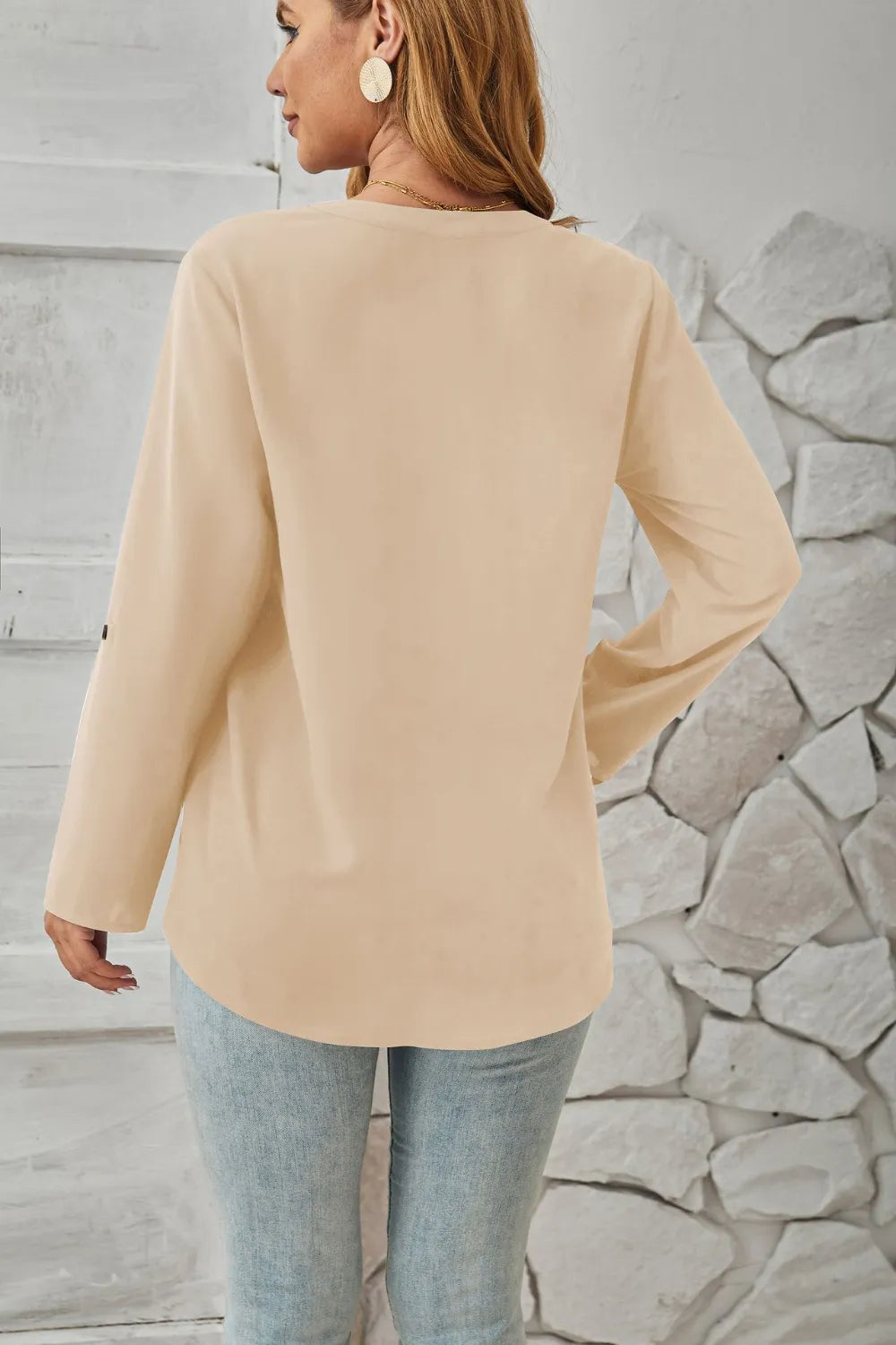 V-neck solid color comfortable breathable casual long sleeved top