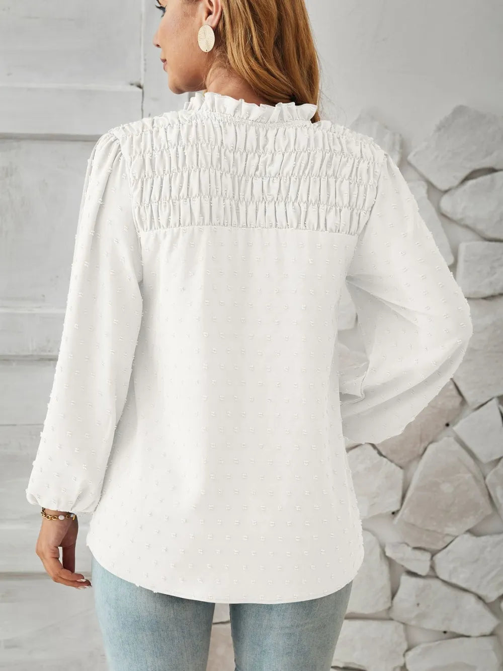 V-neck pleated woven jacquard long sleeved chiffon shirt
