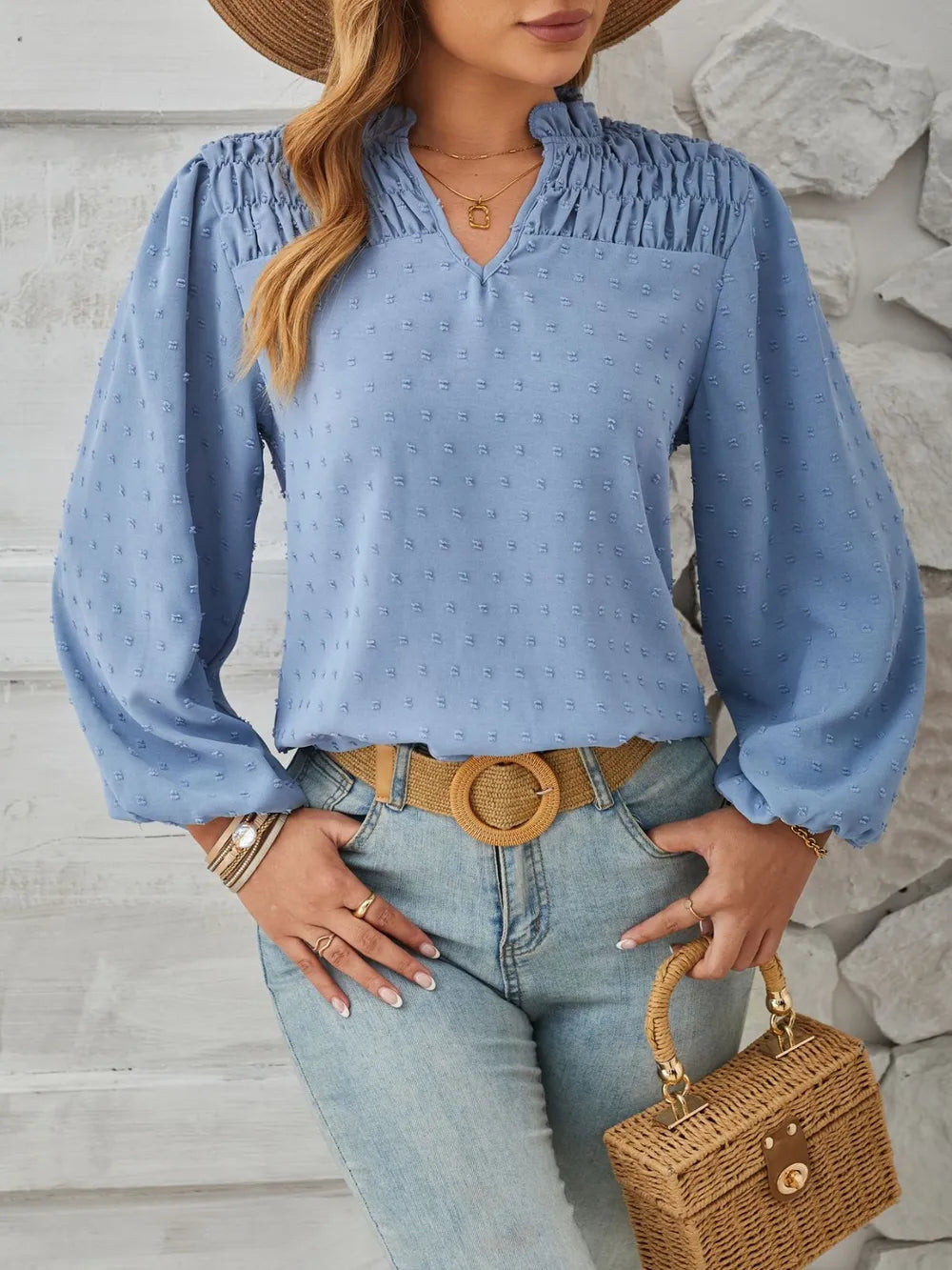 V-neck pleated woven jacquard long sleeved chiffon shirt