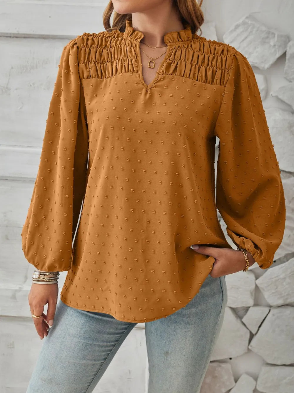 V-neck pleated woven jacquard long sleeved chiffon shirt