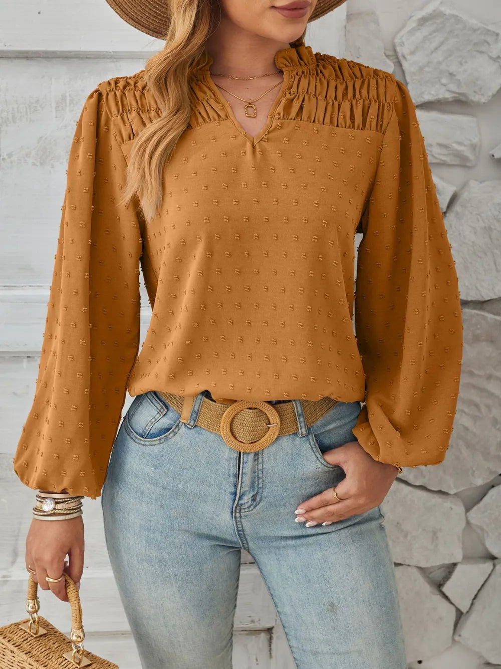 V-neck pleated woven jacquard long sleeved chiffon shirt