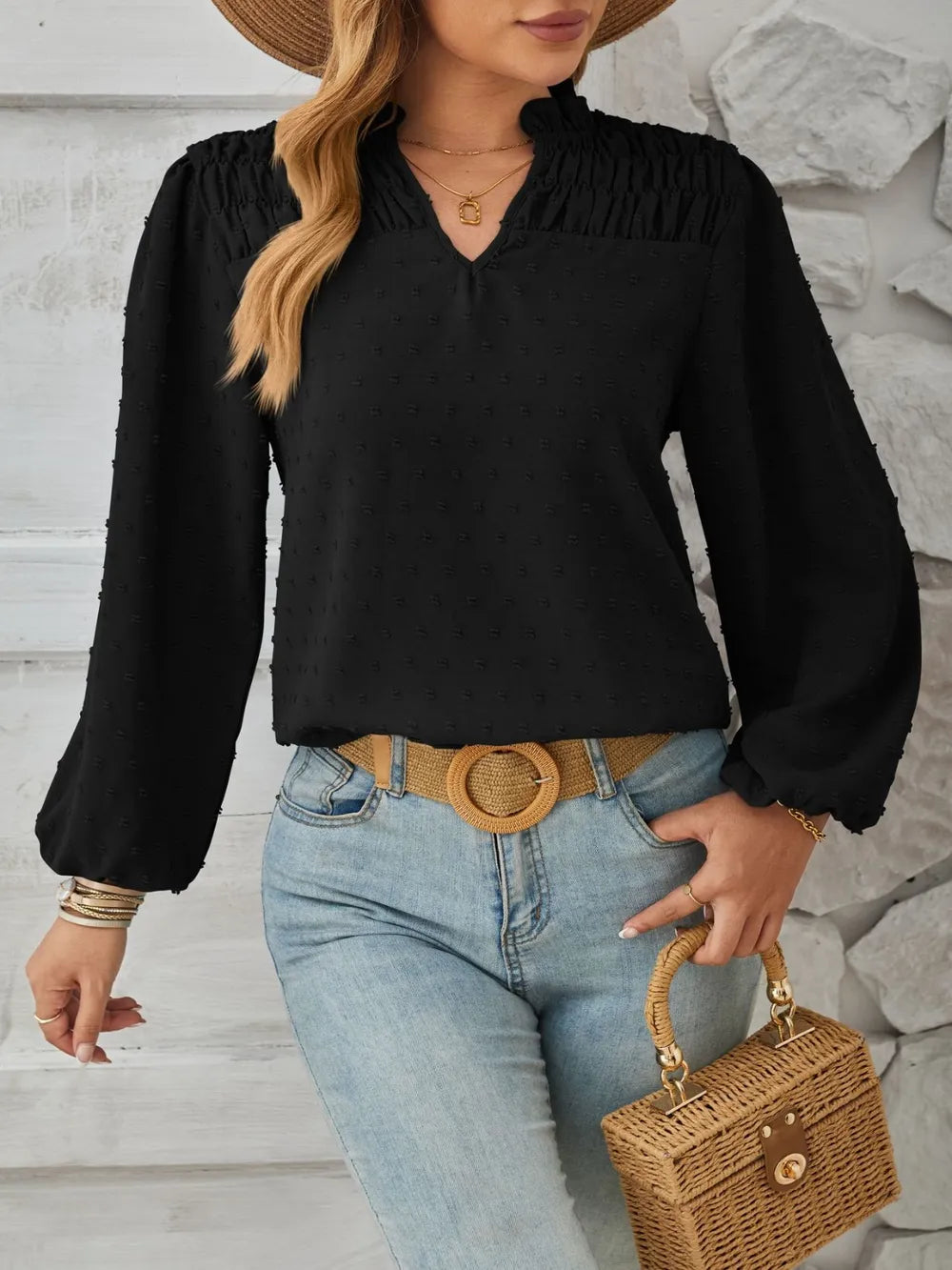 V-neck pleated woven jacquard long sleeved chiffon shirt